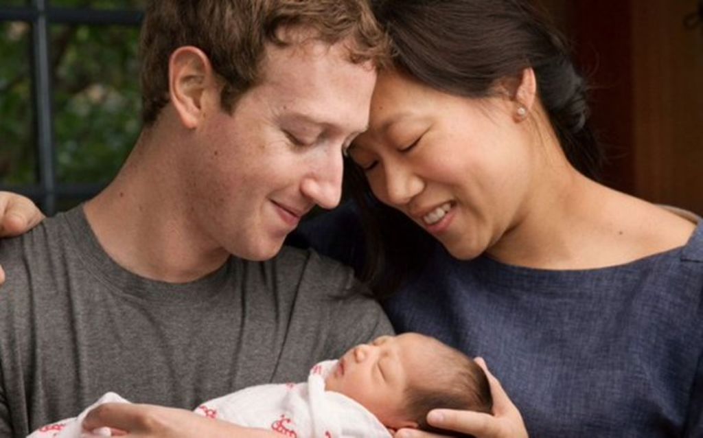La esposa de Zuckerberg, Priscilla Chan, dio a luz la semana pasada a Max, su primera hija. (TWITTER)
