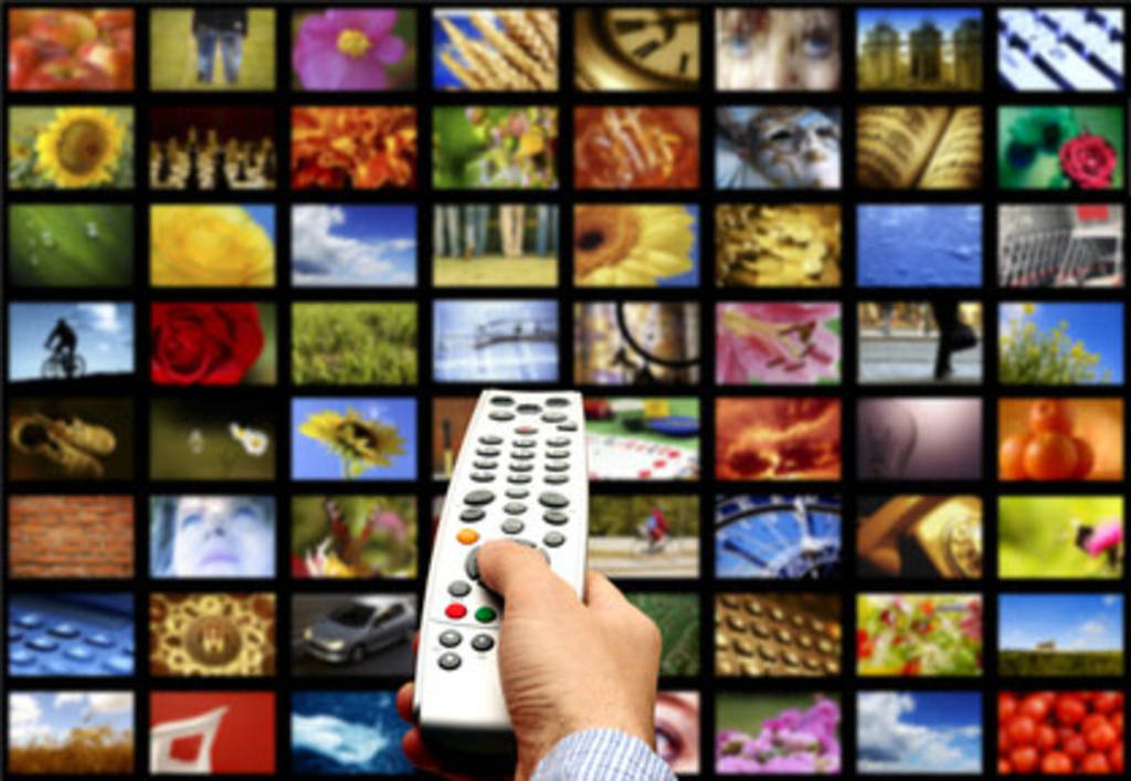 Anuncios. De acuerdo al análisis de PwC México, el incremento de los canales redujo las utilidades de las televisoras. (ARCHIVO)