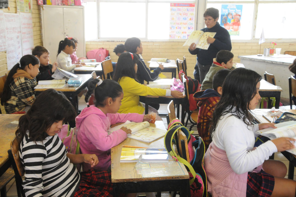 De acuerdo con el calendario, el INEE y la SEP realizarán de manera conjunta las evaluaciones de Planea para alumnos de sexto de primaria y de tercero de secundaria. (ARCHIVO)