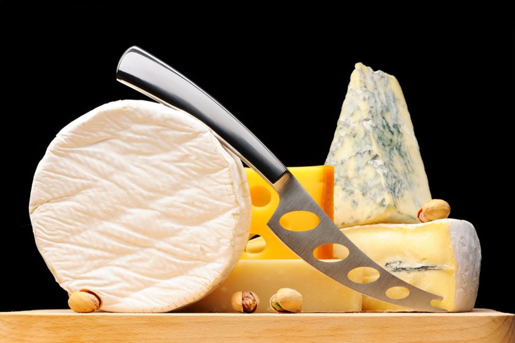 Son ideales en dietas y postres, puesto que aportan menos calorías que los quesos madurados. (ARCHIVO)
