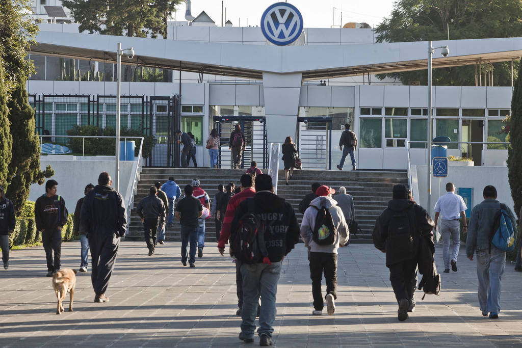 Activos. La firma Volkswagen busca recuperar su activo más valioso, tras el escándalo de sistemas alterados en 11 millones de vehículos. (ARCHIVO)