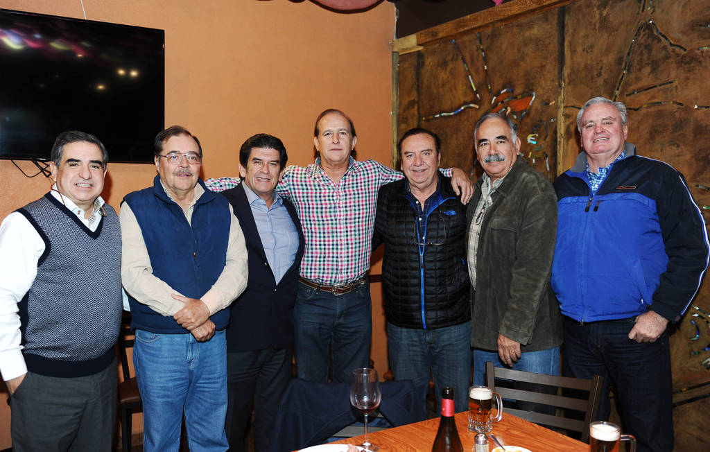 Alberto Díaz de León, Lázaro Bello, Fermín Torre, Elías Quezada, Carlos Román, Luis Del Moral, Agustín Anaya y José Jiménez.