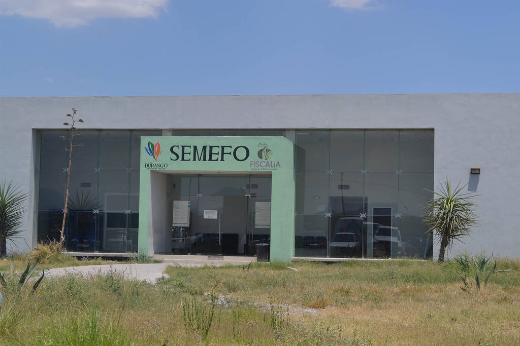Accidente. El cadáver de la víctima del accidente fue ingresado a las instalaciones del Semefo.