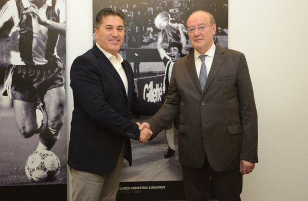 El técnico José Peseiro ocupará el banquillo del Porto, después de ser destituido el español Julen Lopetegui.