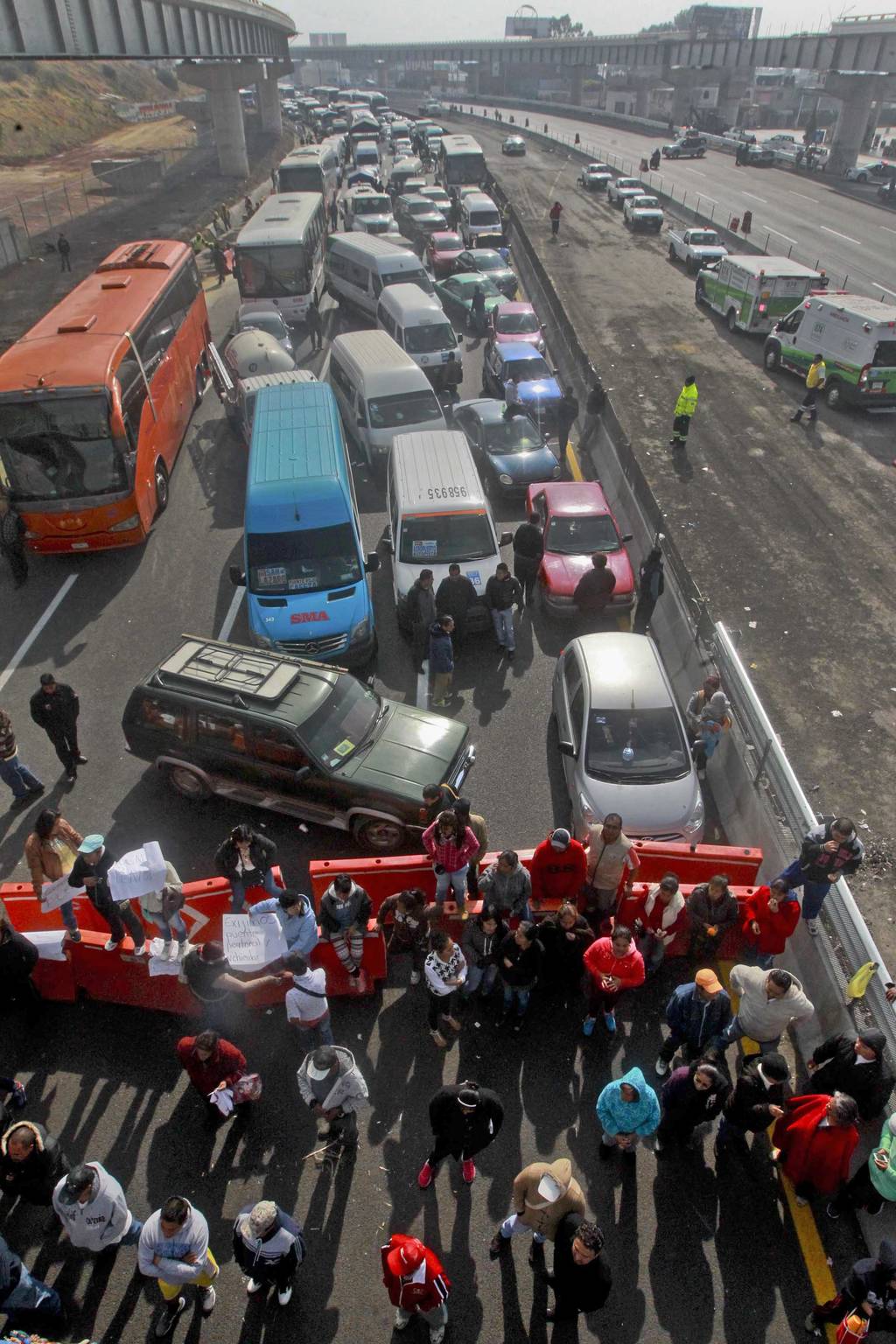 Bloquean autopista por 7 horas | El Siglo de Torreón