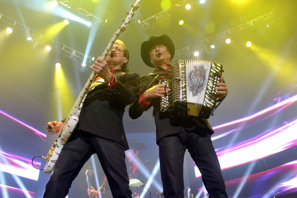 Los Tigres del Norte recién lanzaron el álbum en vivo Desde el Azteca, con el que se ubicó en la posición número uno en las listas de popularidad de regional mexicano. (ARCHIVO)
