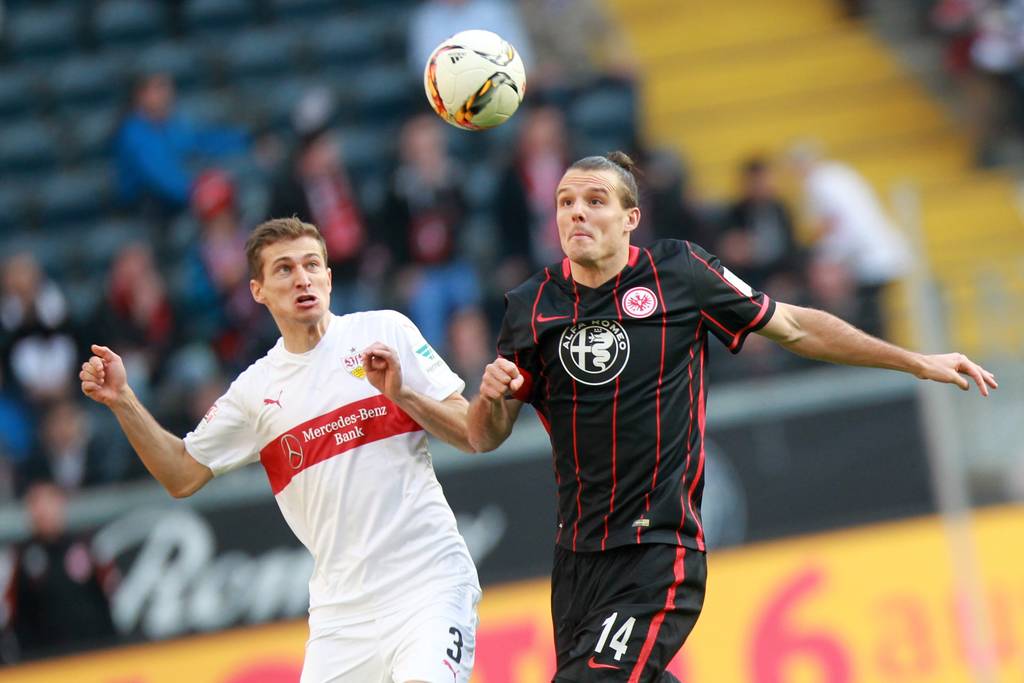 El Eintracht Frankfurt cayó en su casa ante Stuttgart pese a la buena actuación de Marco Fabián que puso pase de gol. (EFE)