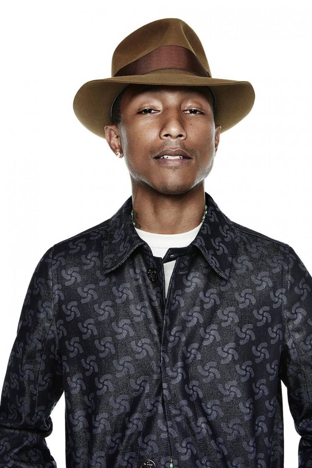 Faceta. Pharrell Williams, además de cantar y producir,  es co-propietario de la marca holandesa de jeans .