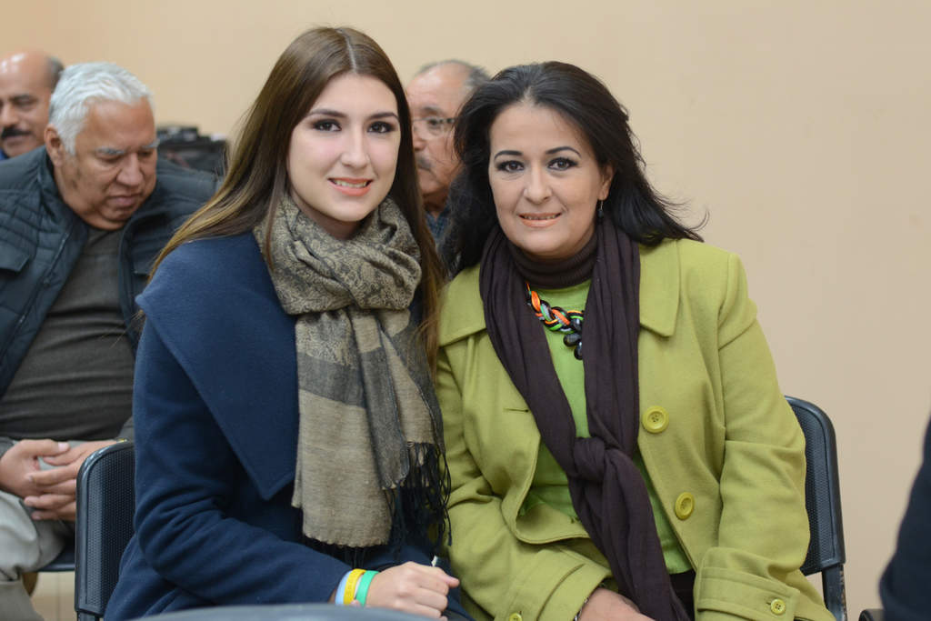 Sofía Carriedo y Karina García.