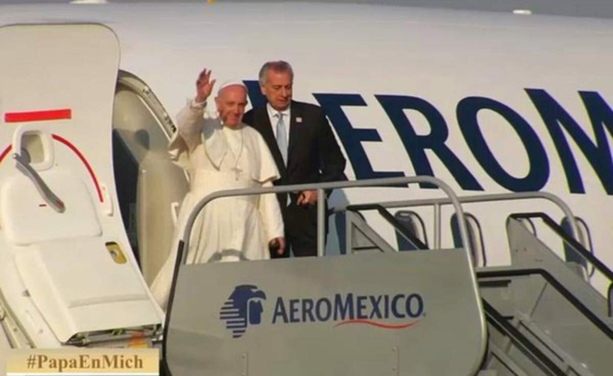 El Papa visita Michoacán en su quinto día en México. (TWITTER)