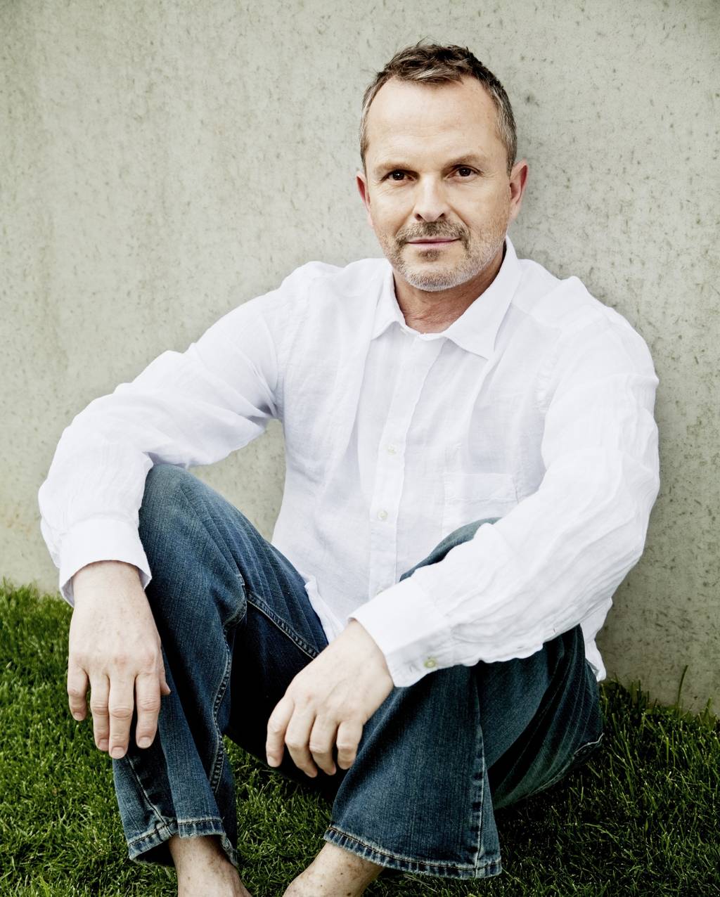 Disco.  El cantautor español Miguel Bosé grabará en la Ciudad de México un concierto de la serie MTV Unplugged.