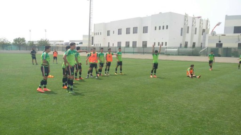 En su primer encuentro, el Tri juvenil derrotó 3-1 a su similar de Bahrein, en encuentro que se desarrolló en el Estadio Khalifa.  (ESPECIAL) 
