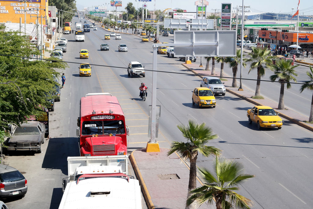 Lo que respecta a las obras del sistema de transporte colectivo Metrobús que funcionará entre Torreón y Matamoros, se lleva la mayor parte de los recursos que se ejercerán este año del Fondo Metro. (ARCHIVO)
