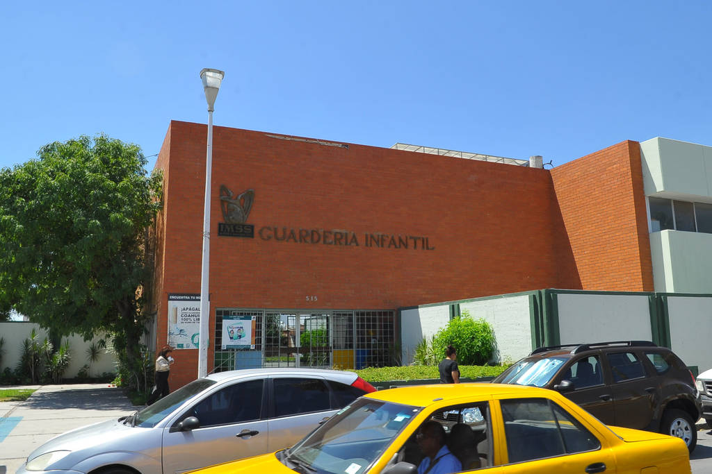 Proceso. Antes se entregaba una hoja de valoración que debía llenar un médico familiar y ahora podrá ser un particular. (ARCHIVO)