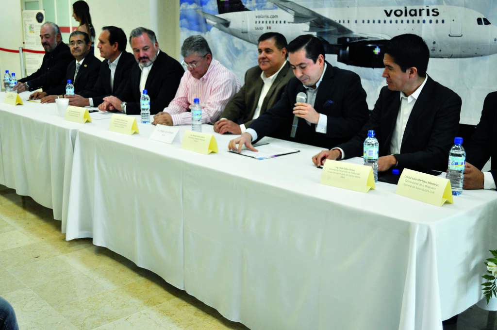 En operación. Ayer se inauguró la nueva ruta de la aerolínea Volaris Torreón- Ciudad de México.