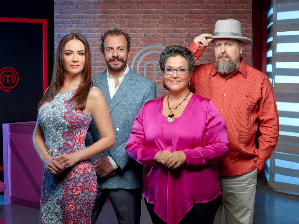 De vuelta. Anett Michel, Benito Molina, Betty Vázquez y Adrián Herrera regresan a la cocina. (COTESÍA TV AZTECA)