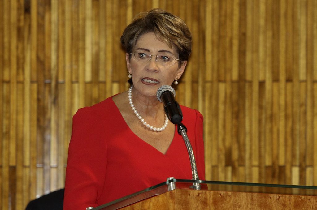 Mercedes Juan fue la primera mujer al frente de la Secretaría de Salud. (ARCHIVO) 
