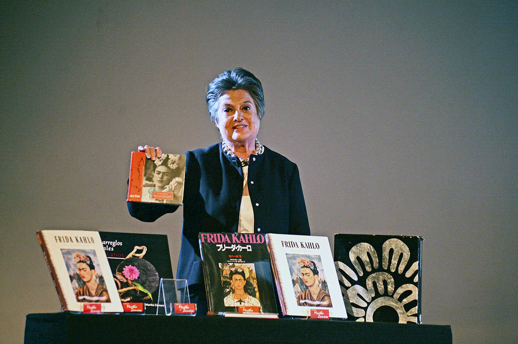 Además. La escritora compartió su experiencia literaria e interés por Frida Kahlo a lo largo de su trayectoria.