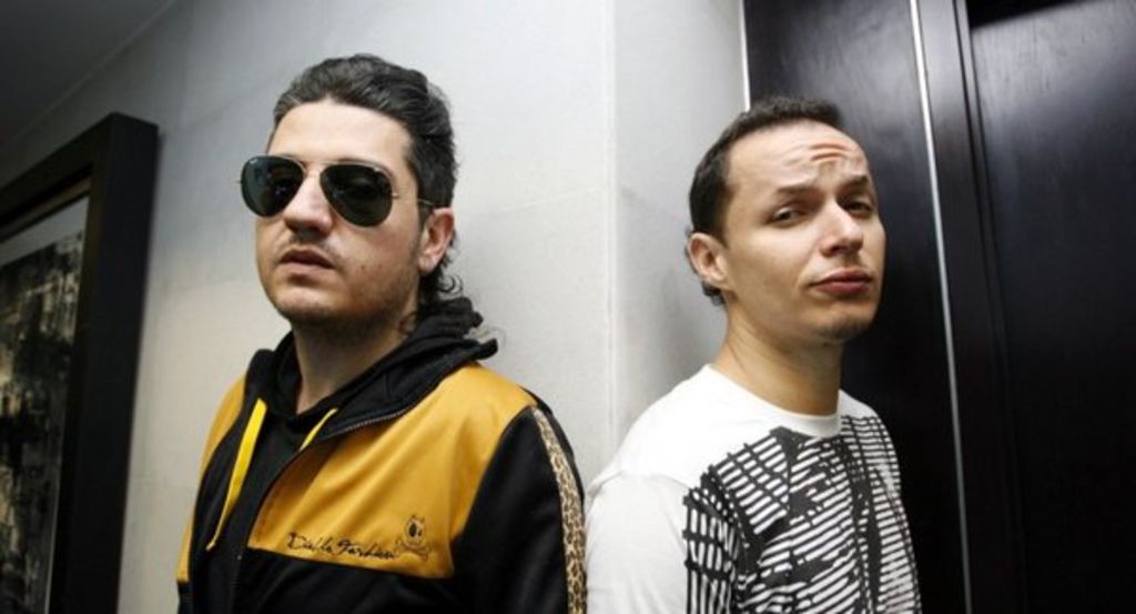 Plastilina Mosh, subrayó Rosso (derecha), ha ido revolucionando sus sonidos con los años, pero esta vez no deparan nada futurista, sino al contrario, trabajan inspirados en tendencias más retro. (ARCHIVO)