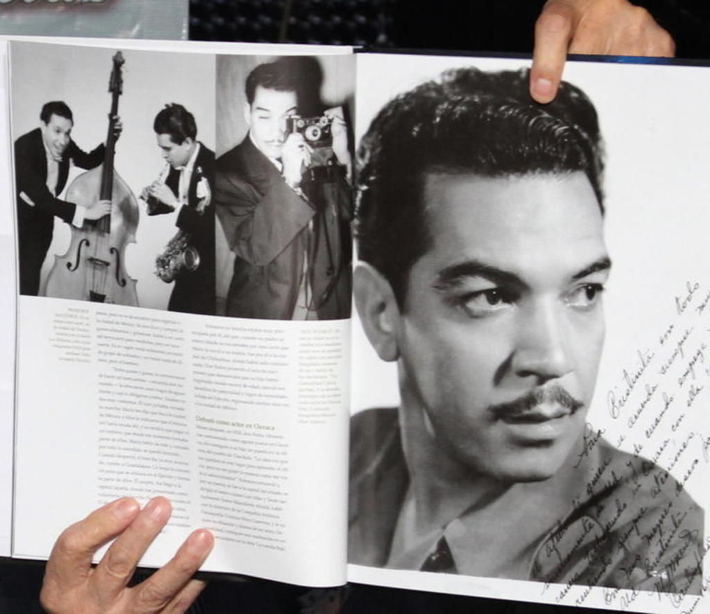 Mario Moreno 'Cantinflas' murió de cáncer pulmonar el 20 de abril de 1993, en la Ciudad de México, pero su personaje sigue arrancando carcajadas entre el público. (ARCHIVO)