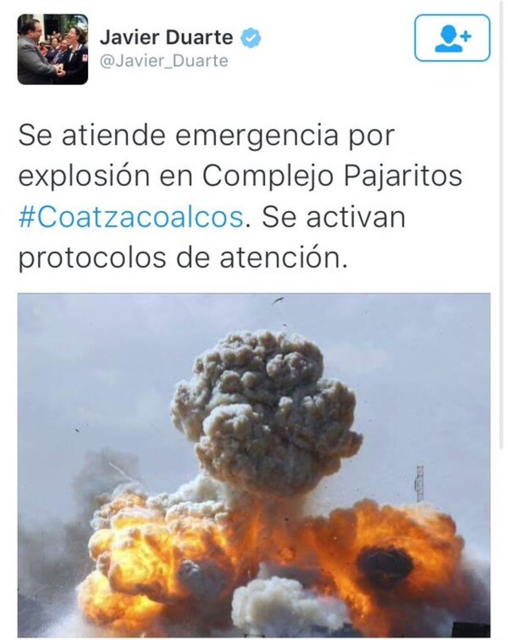 Errónea. Esta foto fue utilizada hasta por el gobernador Javier Duarte, aunque era de una explosión en Libia.