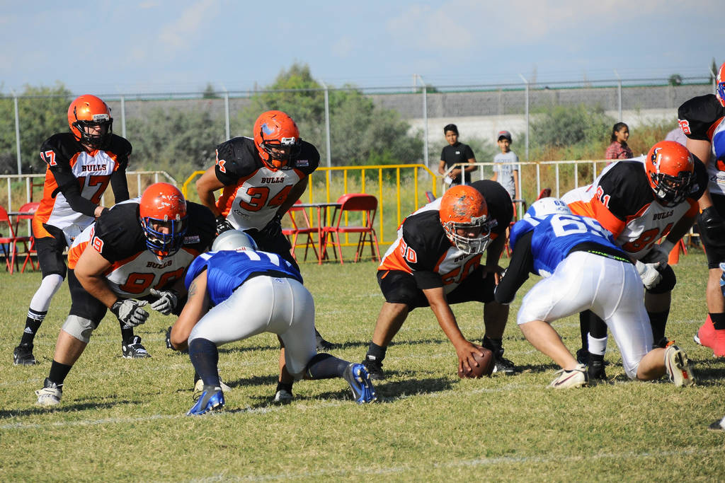 Todo está listo para que esta noche se pongan en marcha las hostilidades dentro de la Liga HAF Arena Football para veteranos. Noche inaugural en la Liga de Futbol Americano Arena