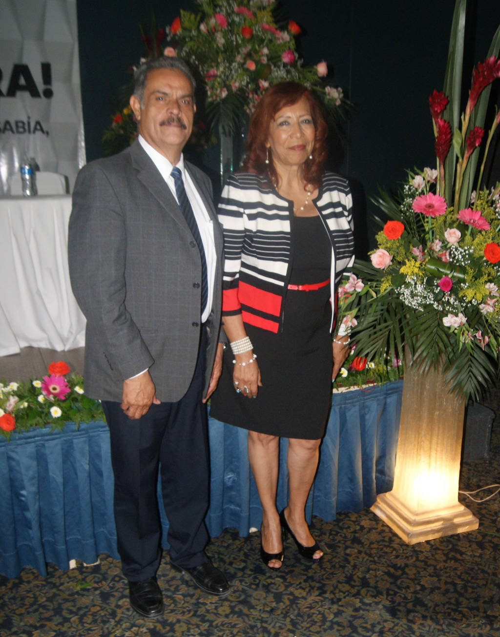 Labor. María Espinoza fue reconocida por 40 años de educadora.