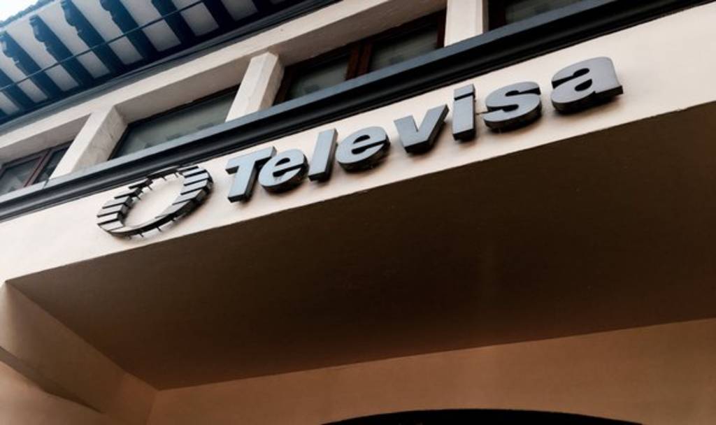 Poco interés. Al parecer, a las señales de Televisa y TV Azteca no les preocupa estar fuera de la transmisión.