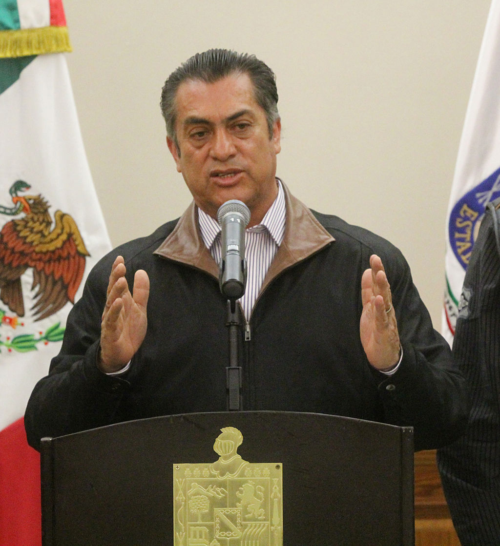 El gobernador puso en duda la veracidad de las encuestas, así como de las “campañas negras” en contra de los candidatos independientes. (ARCHIVO)
