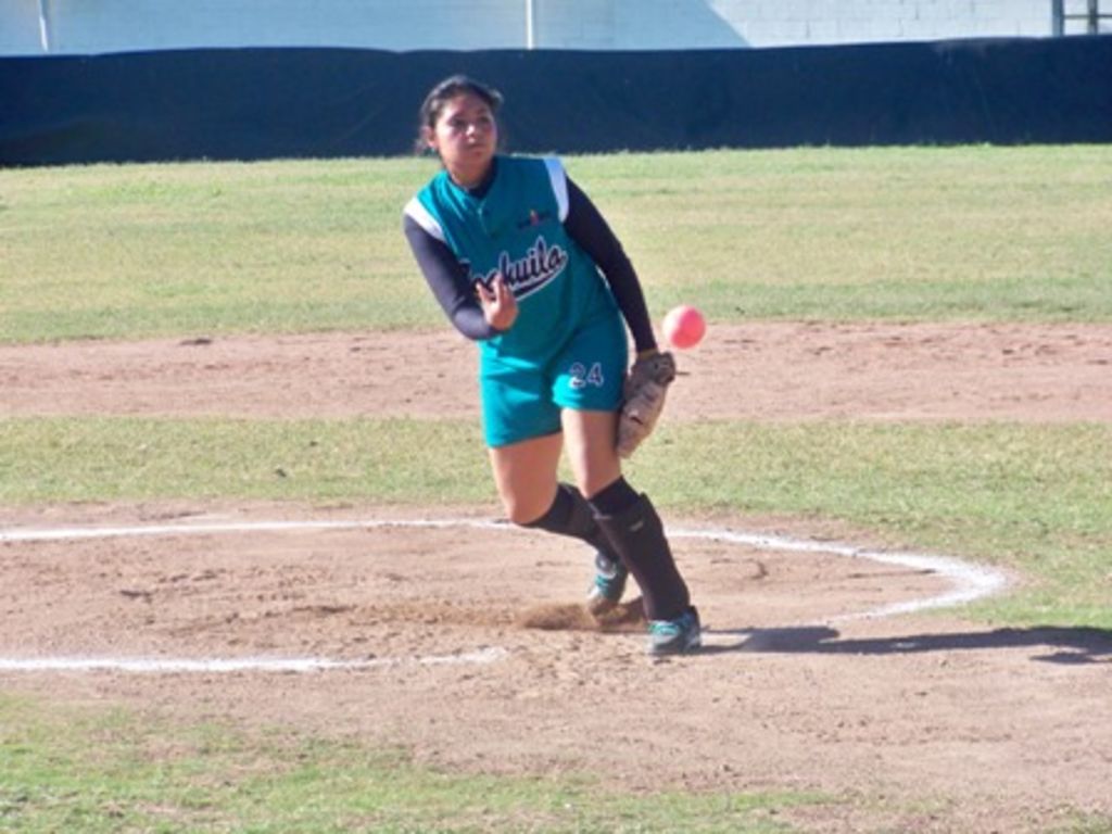 El softbol entra en acción con 60 participantes en Ciudad Victoria, Tamaulipas, dentro de la categoría 2000-01 femenil. (CORTESÍA)
