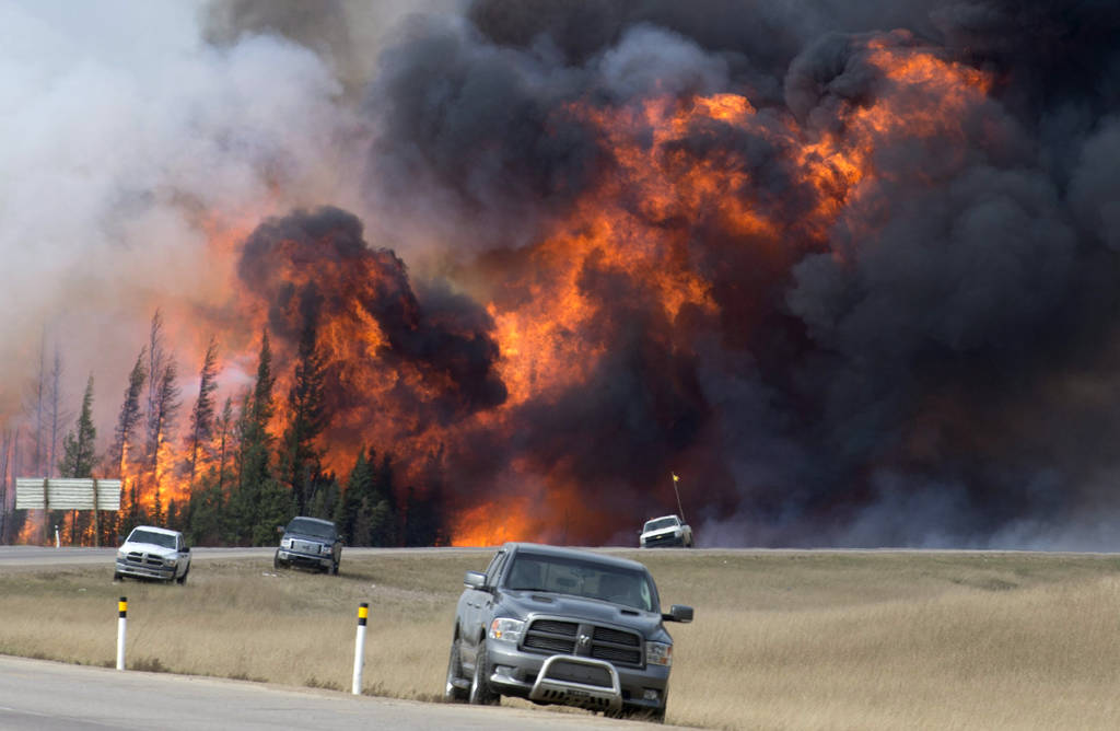 Incontrolable. Varias hectáreas de bosque han sido consumidos por el impresionante incendio que está afectando al norte de Canadá.