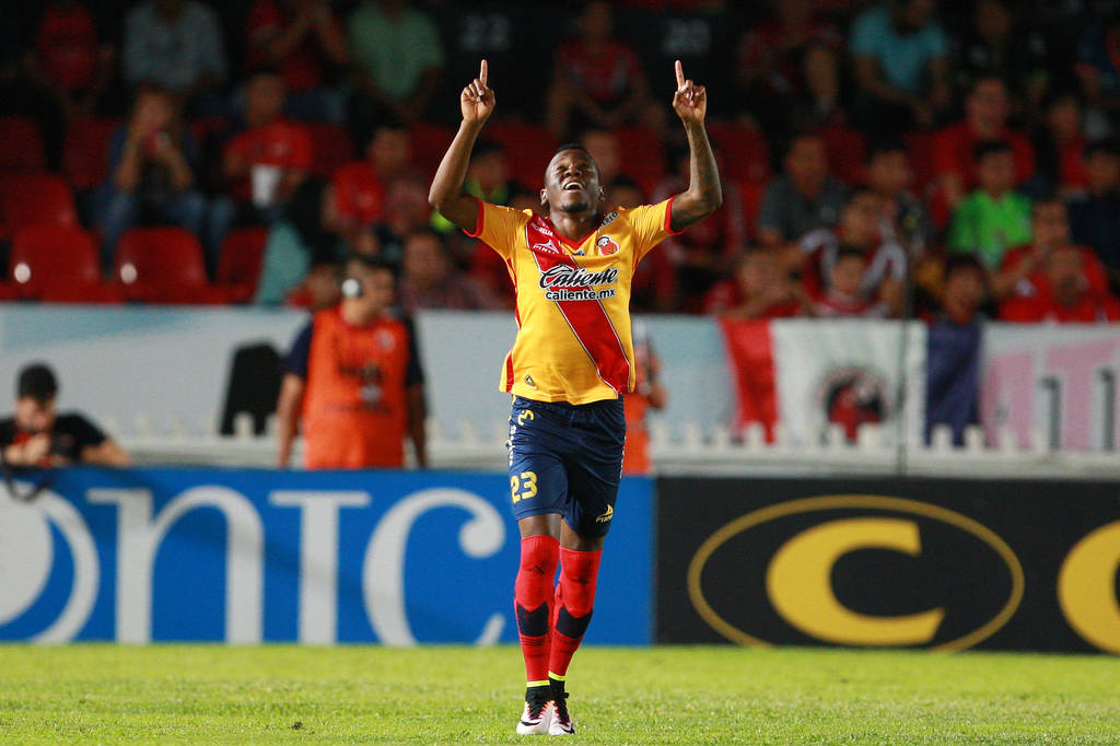 Jefferson Cuero anotó los dos goles de Monarcas Morelia ante  el Veracruz. (Jam Media)