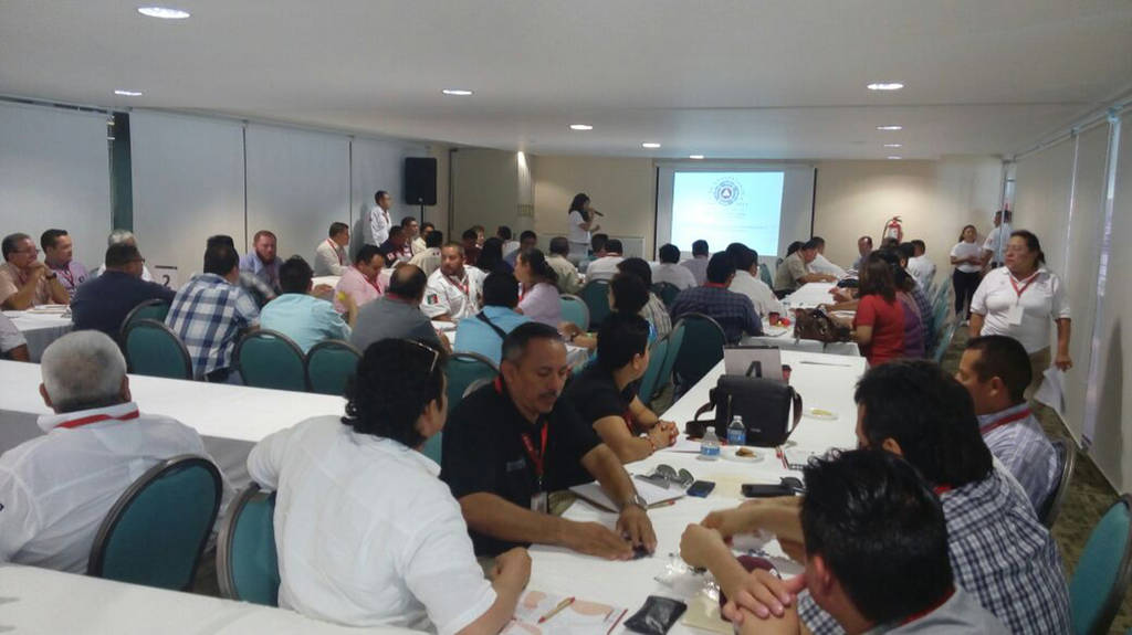 Evento. La reunión se llevó a cabo en Campeche y se abordaron distintos temas de protección civil. (EL SIGLO DE TORREÓN)