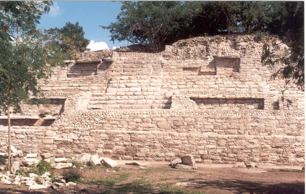 Además. Autoridades mexicanas ponen en duda descubrimiento de ciudad maya por adolescente canadiense.