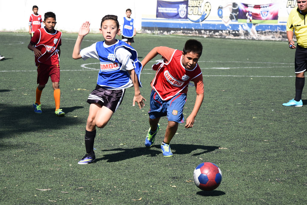 Se proclamaron campeones en la fase municipal de Torreón en el Futbolito Bimbo. (ESPECIAL)