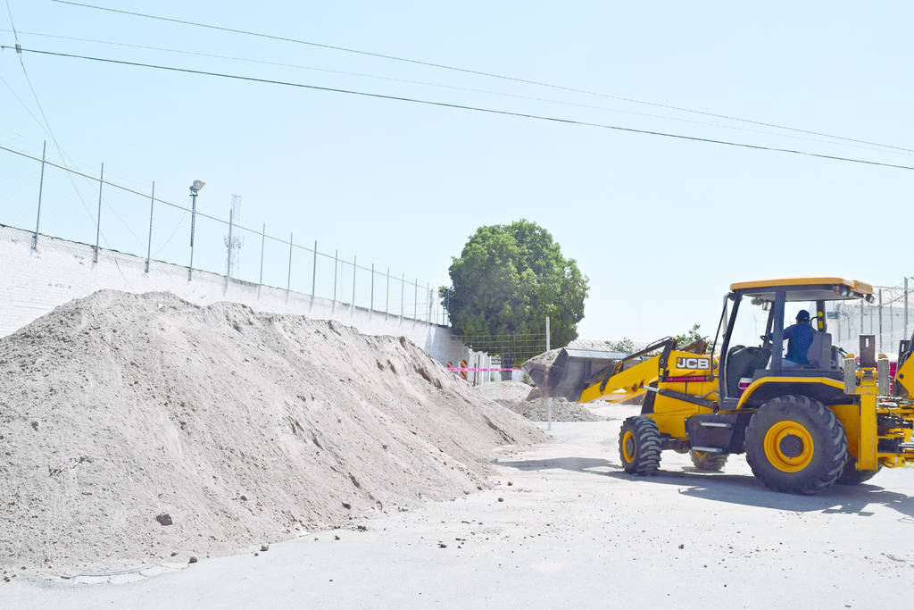 Cárcamo. Se construye en las calles Sinaloa y Durango de la colonia Las Rosas. (EL SIGLO DE TORREÓN)