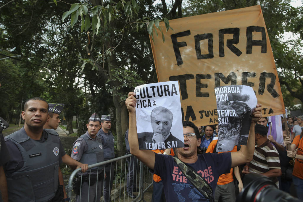 Escuchas. Brasileños se lanzan contra el gobierno interino de Michel Temer tras las escuchas sobre conspiración.