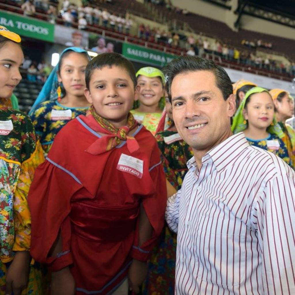 Metas. En el Auditorio de la Gente, ante unas 16 mil personas, Peña enfatizó que la salud es lo más importante para su gobierno.