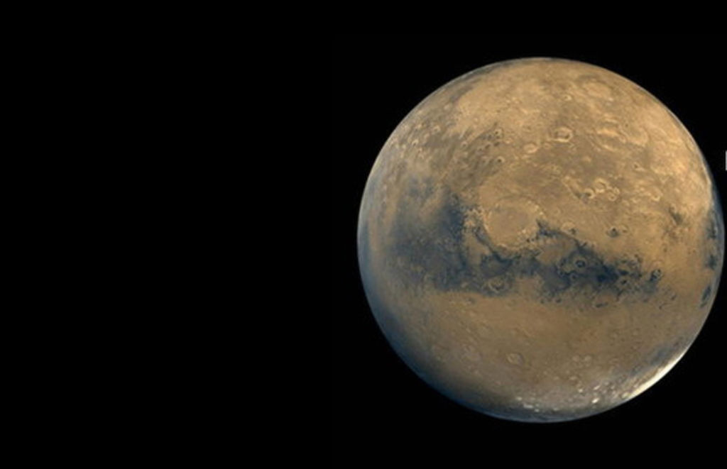 Entender el clima marciano ayudará a determinar cuándo el planeta fue habitable en el pasado y cómo cambió ese estado, además de servir para los estudios sobre el cambio climático en la Tierra. (ARCHIVO)