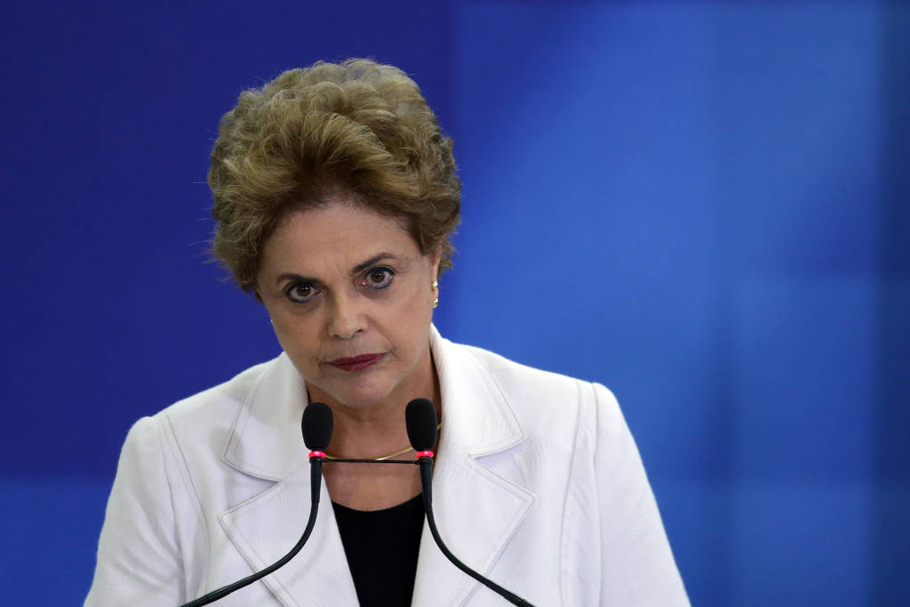 Razón. La expresidenta brasileña destituida temporalmente da una entrevista sobre su juicio.