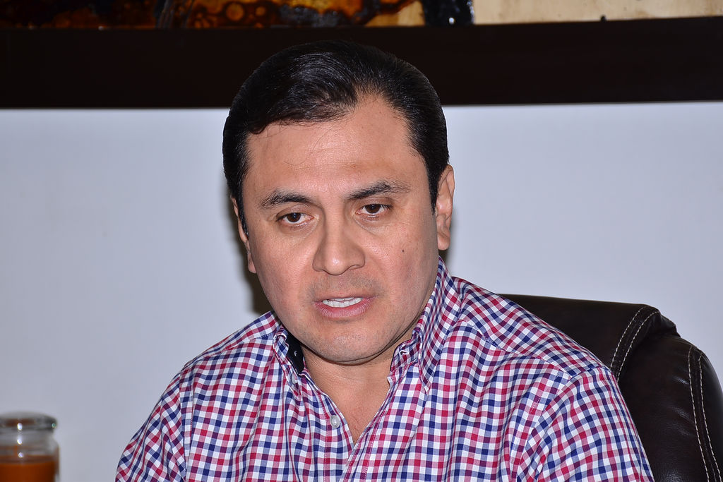 El gerente del Simas Torreón, Xavier Herrera Arroyo, expresó que las multas se extenderán también a las colonias. (FERNANDO COMPEÁN)
