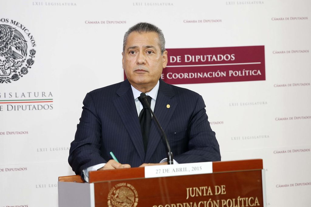 Beltrones reiteró que Veracruz no es lugar para un experimento político fallido. (ARCHIVO)