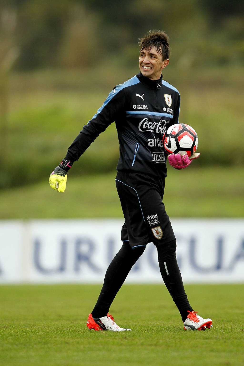 El portero de la selección uruguaya de futbol aseguró que México ha mejorado mucho. 