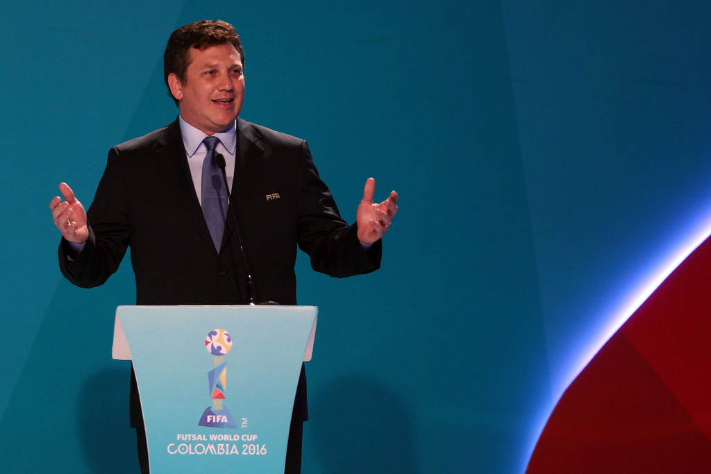 El presidente de Conmebol dijo que quizá el espectáculo, no el torneo tiene más atractivo para mexicanos. 