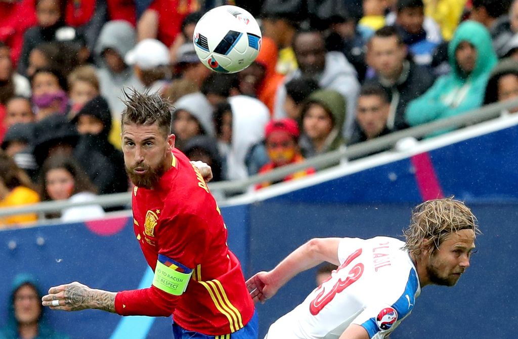 España salió con victoria en su debut en la Euro. 