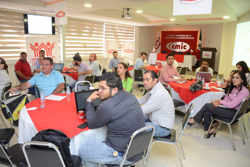 Curso. Ayer se realizó el taller de RUV en las instalaciones de CMIC Laguna para conocer la nueva plataforma.