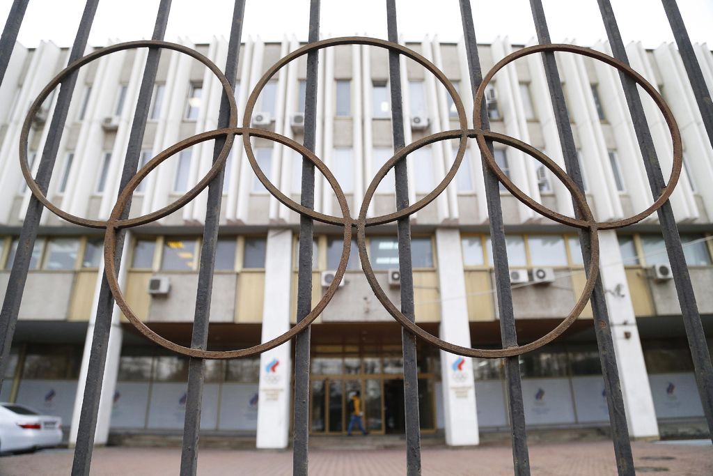 
El Comité Olímpico Internacional ha programado una cumbre entre líderes del deporte para el próximo martes para considerar 'la difícil decisión entre la responsabilidad colectiva y la justicia individual'.
