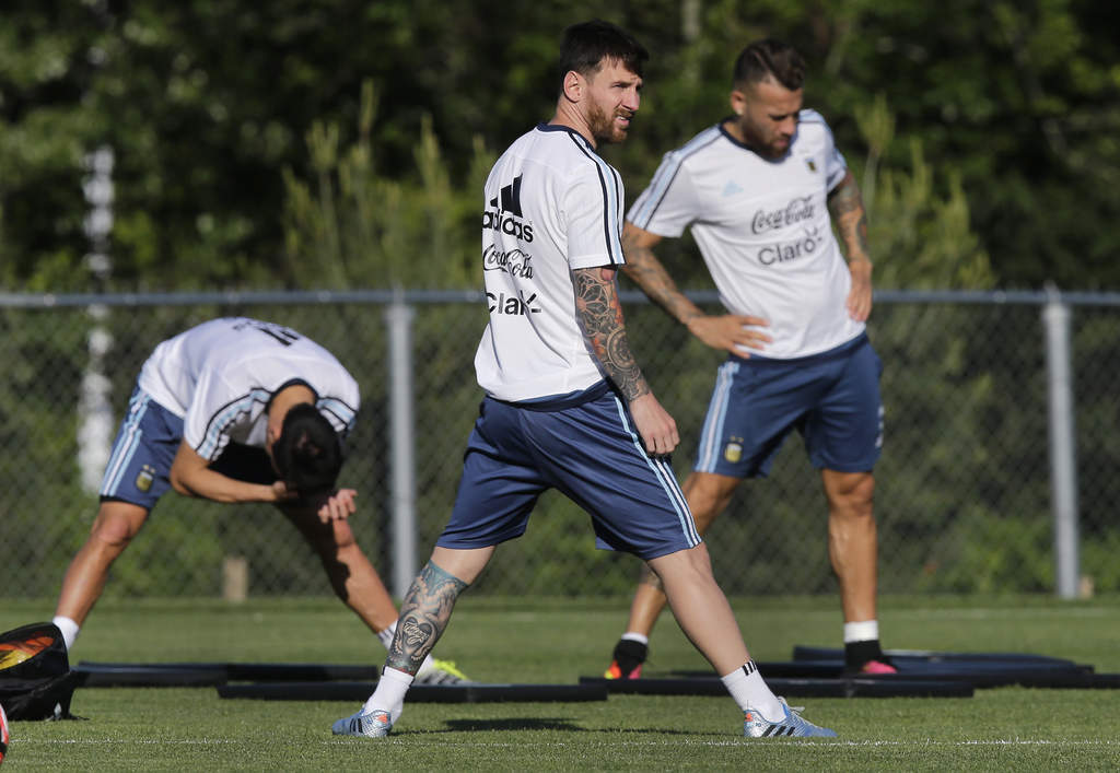 Con Messi completamente sano y disponible desde el arranque, Argentina enfrenta el sábado a Venezuela.