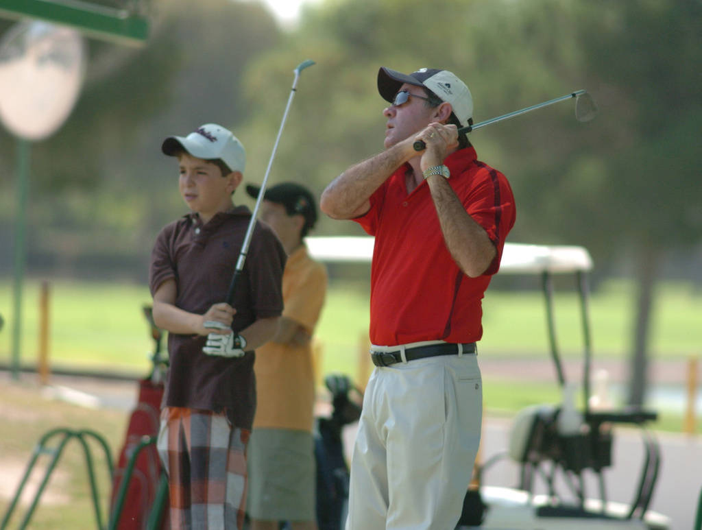 Los golfistas podrán jugar con sus hijos, en un torneo de convivencia que involucra en 9 hoyos, tres diferentes modalidades de juego. (Archivo)