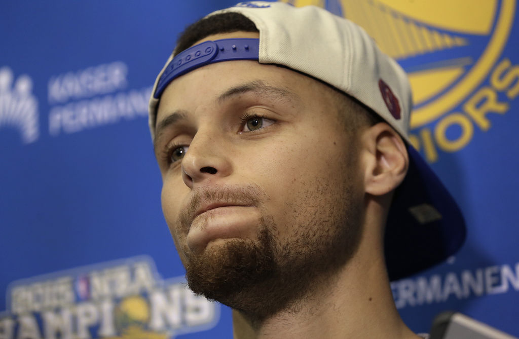Curry afirmó que esta experiencia lo hará más contundente para la siguiente temporada, además servirá de motivación para que todo el equipo llegue a su máximo nivel. (AP)